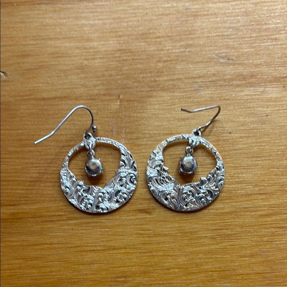 Elegant Silver and Rose Gold Earrings - Picture 2 of 2